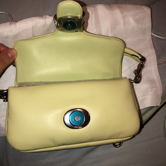 Coach Pillow Tabby Shoulder Bag 18 Pale Lime BNWT - Picture 3 of 4